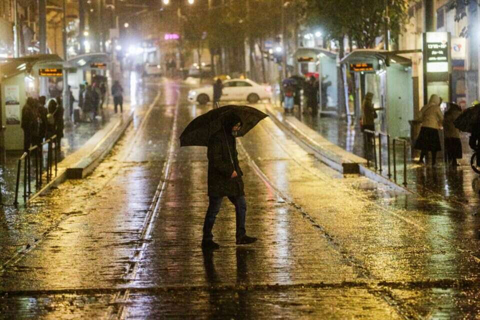 גשם בירושלים , יהונתן שאול