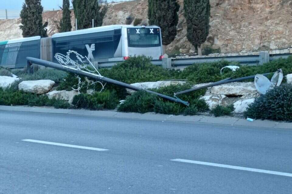 העמוד שקרס בירושלים עקב הרוחות העזות , תיעוד מבצעי מד"א