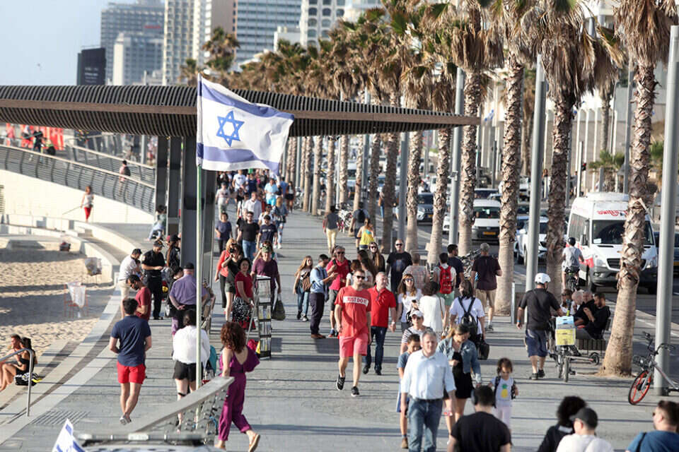יקרה, רועשת ובלי חניה. תל אביב , גדעון מרקוביץ