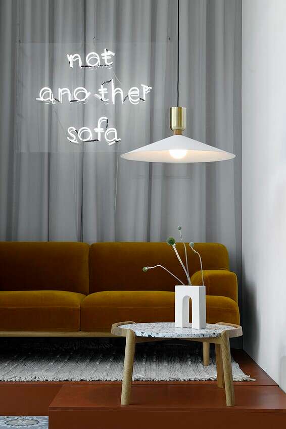 פרט ליבינג, מתחם החשמל