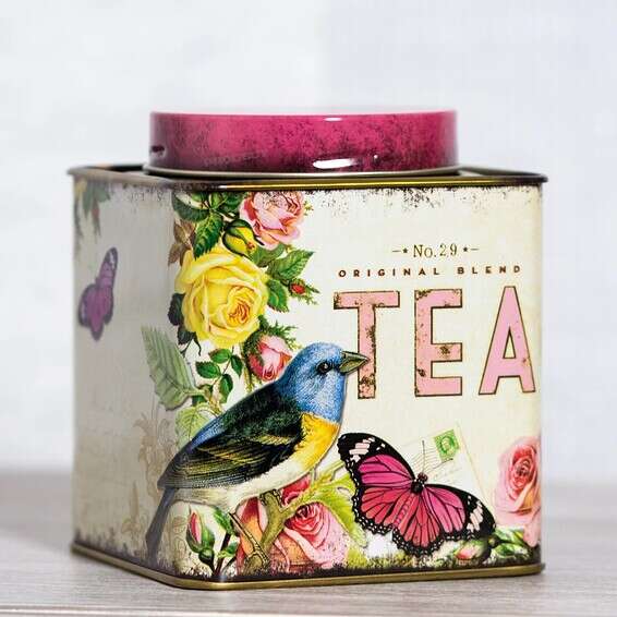 קופסת תה במראה וינטאג' - 52 שקל, ניתן להשיג בתכלת - המקום של איילת, בית השיטה, ובחנות האונליין