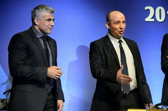 הח"כים יאיר לפיד ונפתלי בנט, ב-2014 // צילום: יוסי זליגר