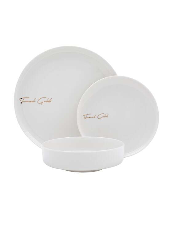 צלחות פורצלן לבנות עם כיתוב מוזהב, FOX HOME //צילום: טל טרי