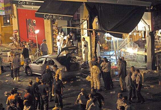 מרסקי: "המבצע נקטע ונסעתי לביה"ח". הפיגוע בקפה הלל, 2003 // צילום: GettyImages