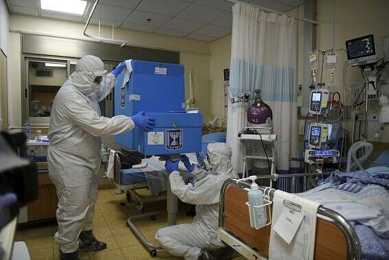 קלפי במחלקת הקורונה בשיבא תל השומר // צילום: יוסי זליגר