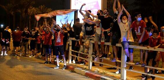 הקהל חוזר למגרשים // צילום: דודו גרינשפן 