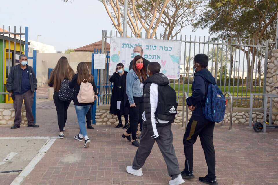 לשלוח ללימודים או לא לשלוח? השאלות נותרות ללא מענה , דודו גרינשפן