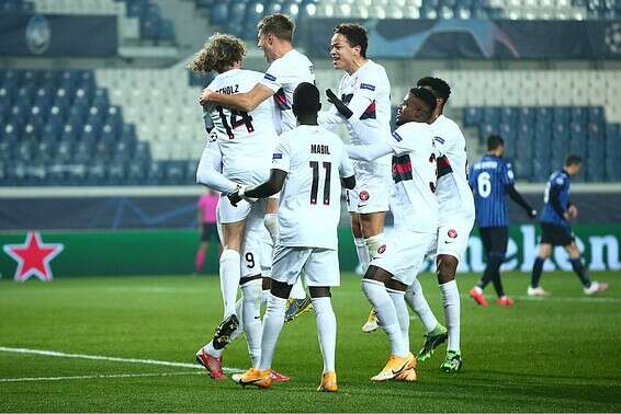 שחקני מידטיילנד חוגגים בברגמו // צילום: EPA