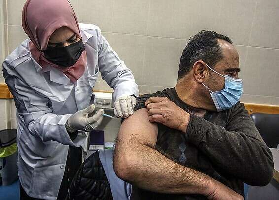 חיסון נגד קורונה ברצועת עזה // צילום: איי.פי