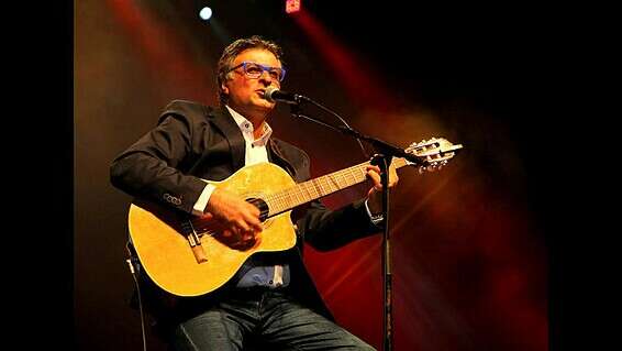 משה להב והטיש הגדול בהופעה, בשנה שעברה // צילום: יחסי ציבור