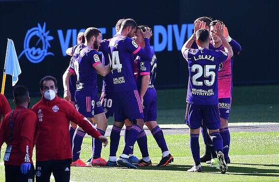 שחקני ויאדוליד חוגגים את היתרון. אכזבה גדולה // צילום: אי.פי.אי