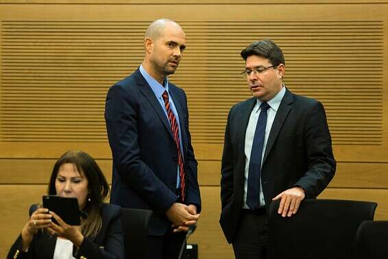 השרים אקוניס ואוחנה // צילום ארכיון: דודי ועקנין