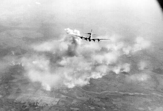 מטוס B-17 במלחמת העולם השנייה // צילום: גטי אימג'יס