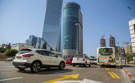 בניין קריית הממשלה בת"א (ארכיון, למצולמים אין קשר לכתבה) // צילום: יהושע יוסף 