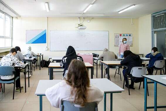 תלמידים בתיכון מקיף א' באשדוד, בראשון // צילום: לירון מולדובן