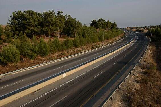 כביש 90 ריק מרכבים, בסגר ראש השנה, בספטמבר // צילום: אייל מרגולין, ג'יני