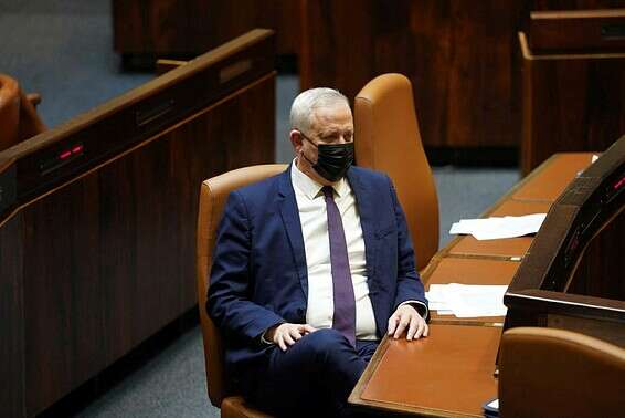 שר הביטחון בני גנץ במליאת הכנסת, אתמול // צילום: דני שם טוב, דוברות הכנסת