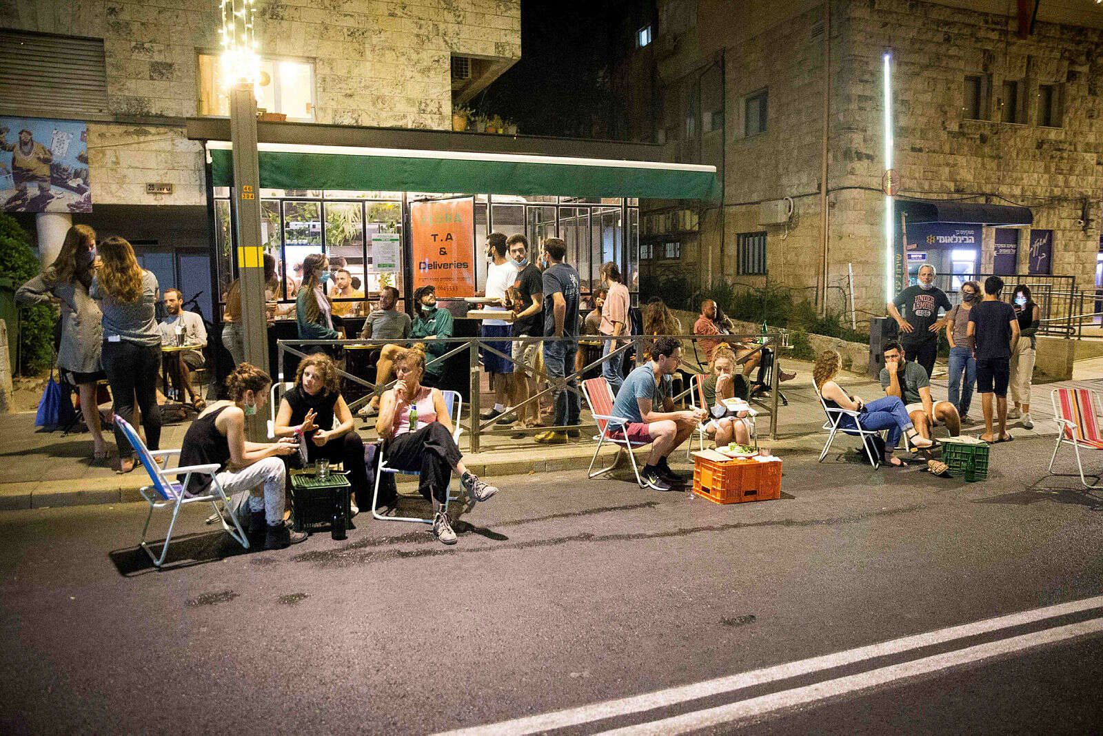 המסעדות ייפתחו בפעימה השלישית // צילום: אורן בן חקון // המסעדות ייפתחו בפעימה השלישית ,