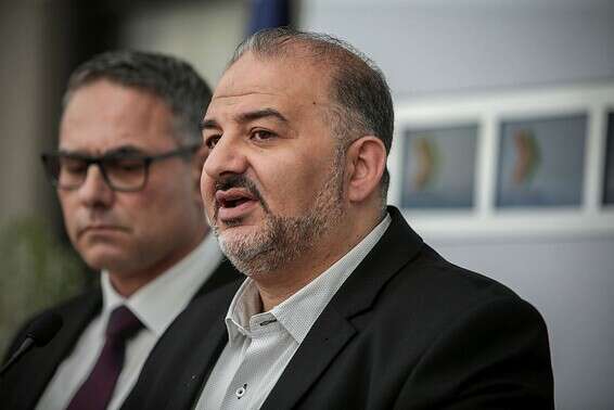 היכן הוא ירוץ בבחירות הקרובות? יו"ר רע"מ מנסור עבאס // צילום: אורן בן חקון