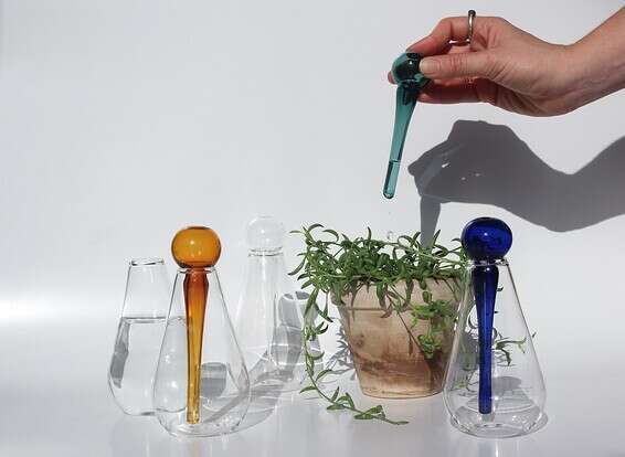 ה-Dropper, פפיטה להשקיית עציצי בית קטנים, studio ShinyMatte