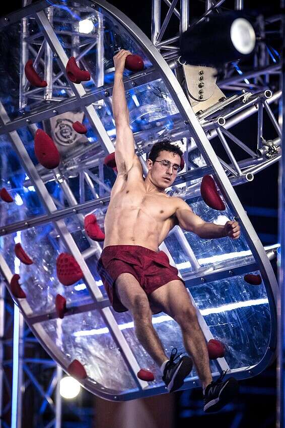 מי ינצח? שמלא // צילום: עודד קרני