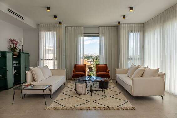 עיצוב פנים: דור ברזילי ורות סיקורסקי //צילום: סיון אברג'יל