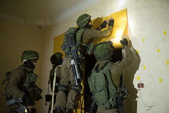 לוחמי צה"ל במהלך מבצע חומת מגן // צילום: דובר צה"ל