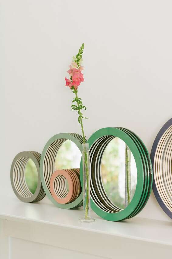 מתוך קולקציית המראות שעיצבה שרפשטיין