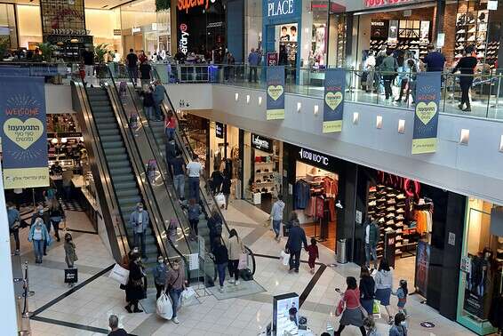 הקניונים נפתחים // צילום: גדעון מרקוביץ'