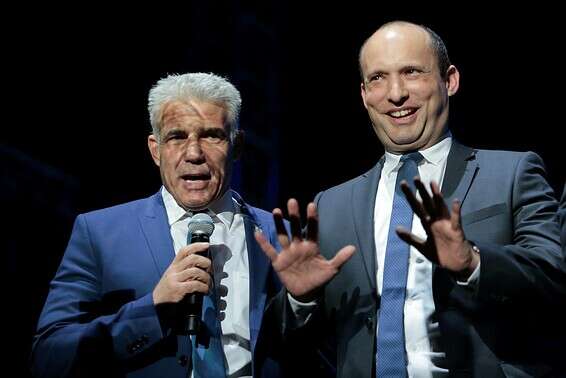 הח"כים נפתלי בנט ויאיר לפיד, ב-2018 // צילום: אורן בן חקון