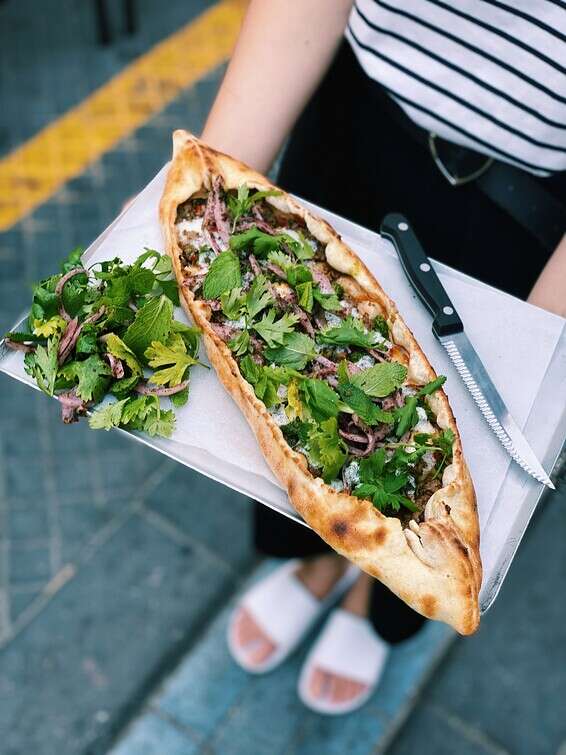 מאפה טורקי באונזה // צילום: דן גוליק