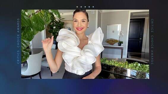 גל גדות // צילום: EPA