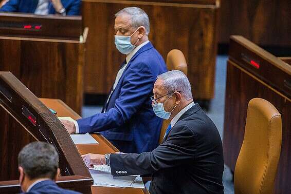 גנץ ונתניהו. "המציאות מול כחול לבן מקשה על כולם" // צילום ארכיון: אורן בן חקון