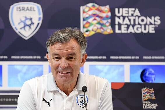 רוטנשטיינר. מסתכל רק למעלה // צילום: מאור אלקסלסי