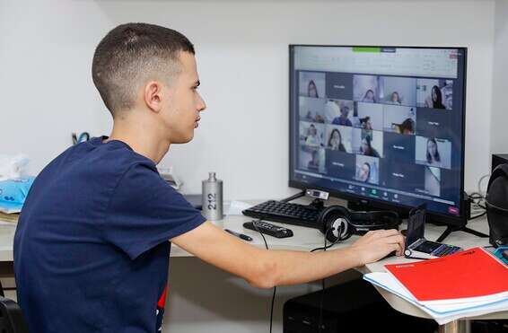 תלמידי כיתה ה' ומעלה בעשרות יישובים יחזרו לזום // צילום: יהודה פרץ