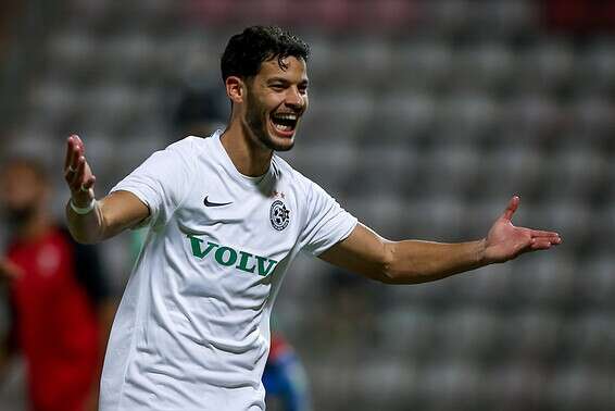 סאן מנחם חוגג. רוצה להישאר בכרמל // צילום: מאור אלקסלסי