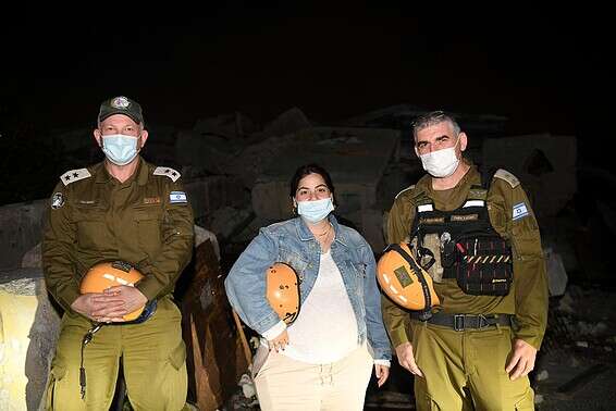 מימין - פליקס לוטן, נועה ויצמן ודני נמט