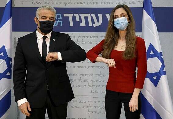 יאיר לפיד וכהן, הערב // צילום: גדעון מרקוביץ'