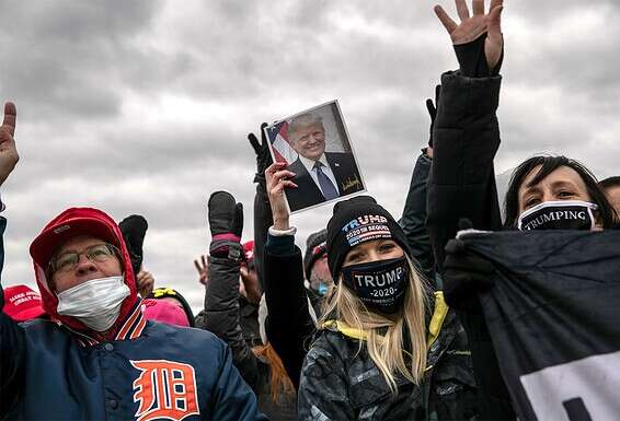 "עושה את הדברים הנכונים". תומכי טראמפ בווטרפורד, מיאמי // צילום: אי.אף.פי
