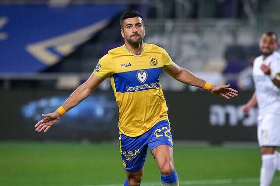 ריקן גם יודע לחגוג // צילום: עמי שומן