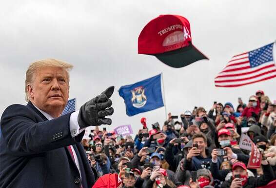 "בגלל המסיכה הוא הפסיד את הממלכה". טראמפ // צילום: אי.פי