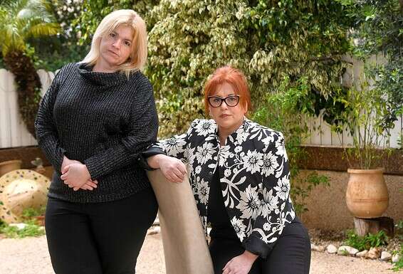 "התחלתי להחיות אותו לבד". האחיות שרון בן ארדות  וריקי ניסן הכהן // צילום: אפרת אשל