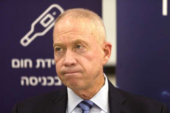 השר גלנט // צילום: גדעון מרקוביץ'