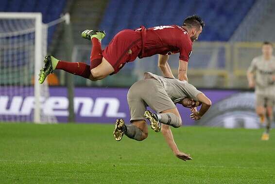 רומא עם רגל וחצי בשבל הבא // צילום: רויטרס