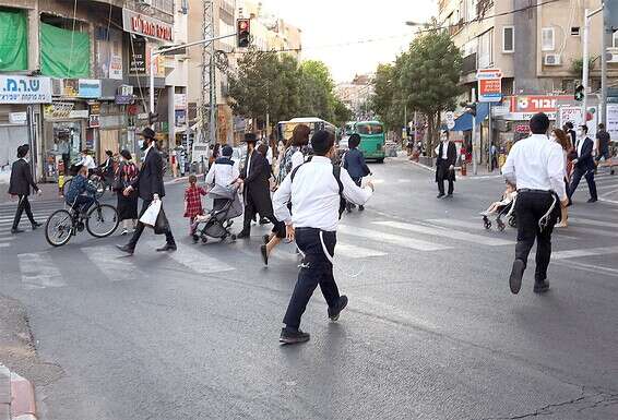 "החלטה רעה עם השלכות חברתיות וכלכליות שנחווה עוד חודשים רבים". בני ברק // צילום: קוקו