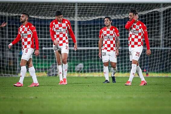 מכת פציעות בהפועל באר שבע // צילום: מאור אלקסלסי