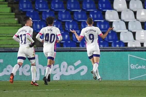 שון וייסמן חוגג