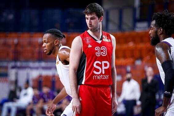 דיבלר. האדומים חייבים שינויים בסגל // צילום: מאור אקלסלסי