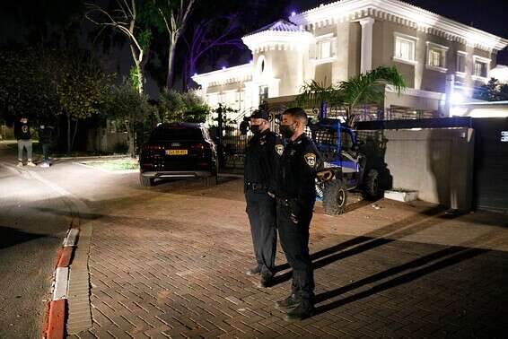 אוהדי הפועל ת"א, הערב בסביון // צילום: לירון מולדובן