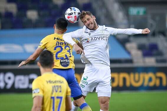 רייכרט במאבק אווירי עם גולסה // צילום: עמי שומן